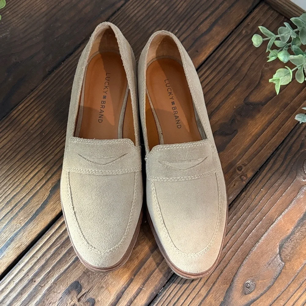New Lucky Brand Tan Sueded Leather Loafers